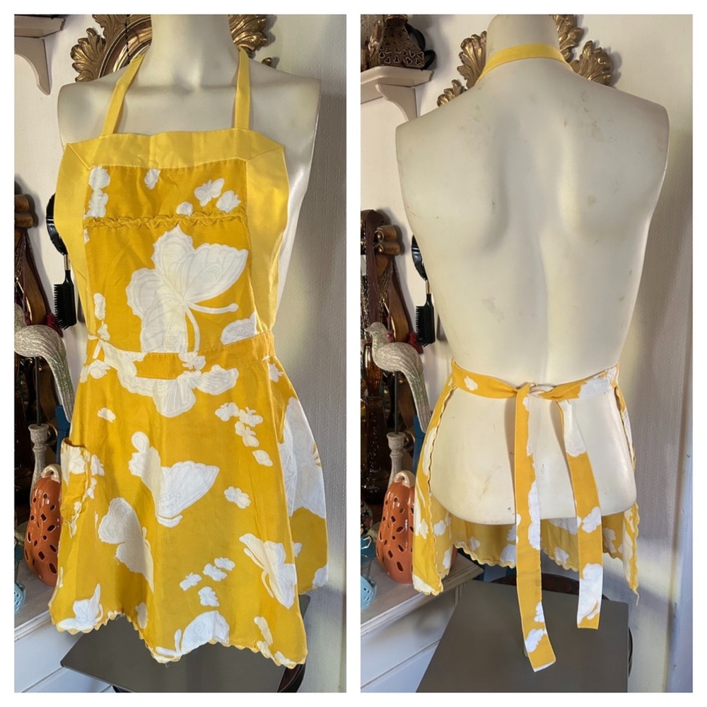Vintage Butterfly Apron - Picture 2 of 11